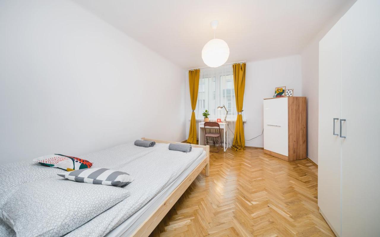 Sunshine Parkside Hideaway - 3 Bedroom - By Upstairs Krasków Eksteriør bilde