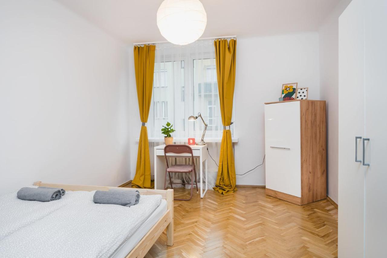 Sunshine Parkside Hideaway - 3 Bedroom - By Upstairs Krasków Eksteriør bilde